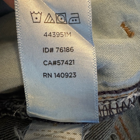 LOFT Curvy Skinny Jeans - Picture 12 of 13